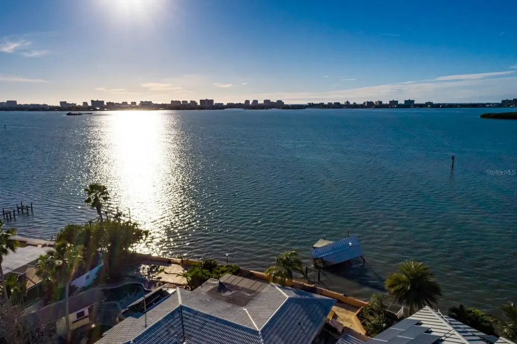 1844 Venetian Point Drive Clearwater FL 33755