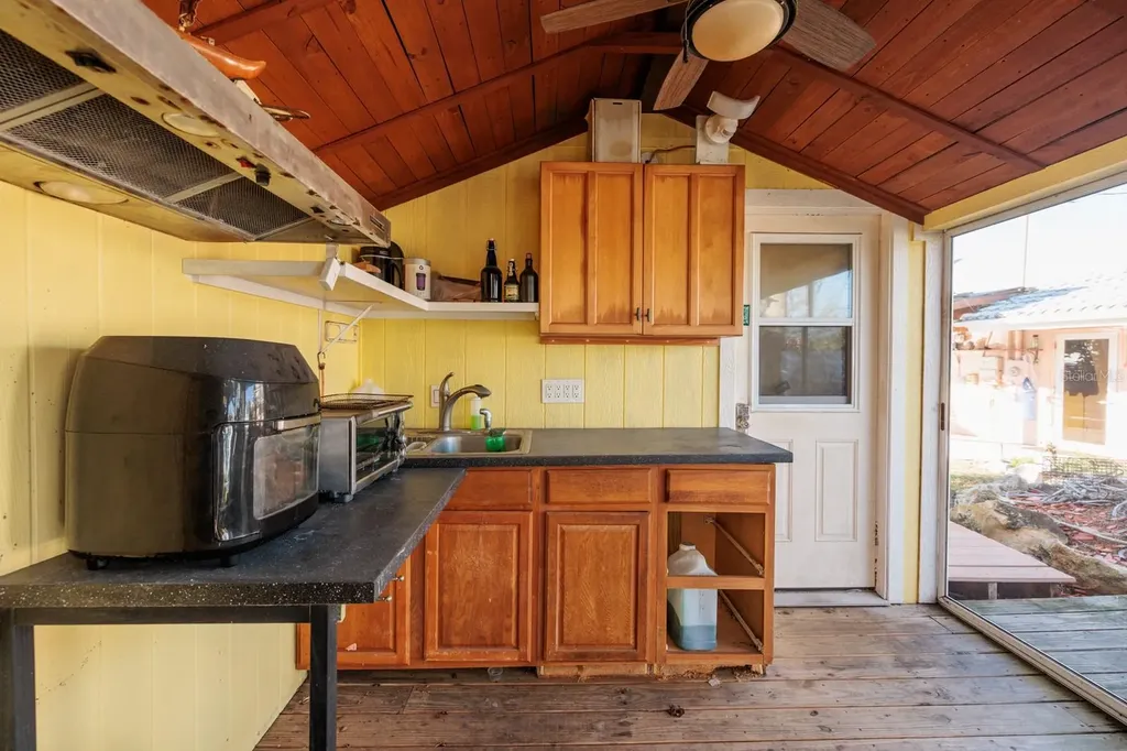 1844 Venetian Point Drive Clearwater FL 33755