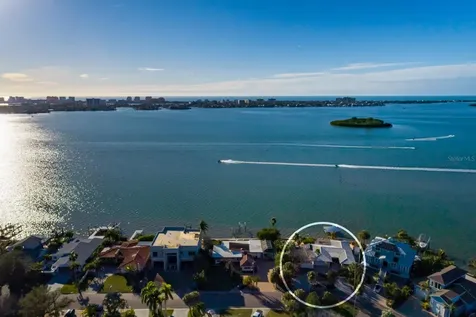 1844 Venetian Point Drive Clearwater FL 33755