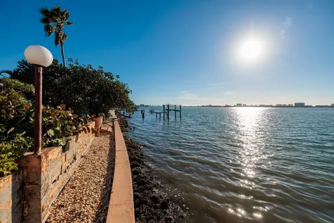 1844 Venetian Point Drive Clearwater FL 33755