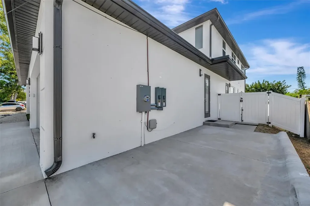916 Highland Street Sarasota FL 34234