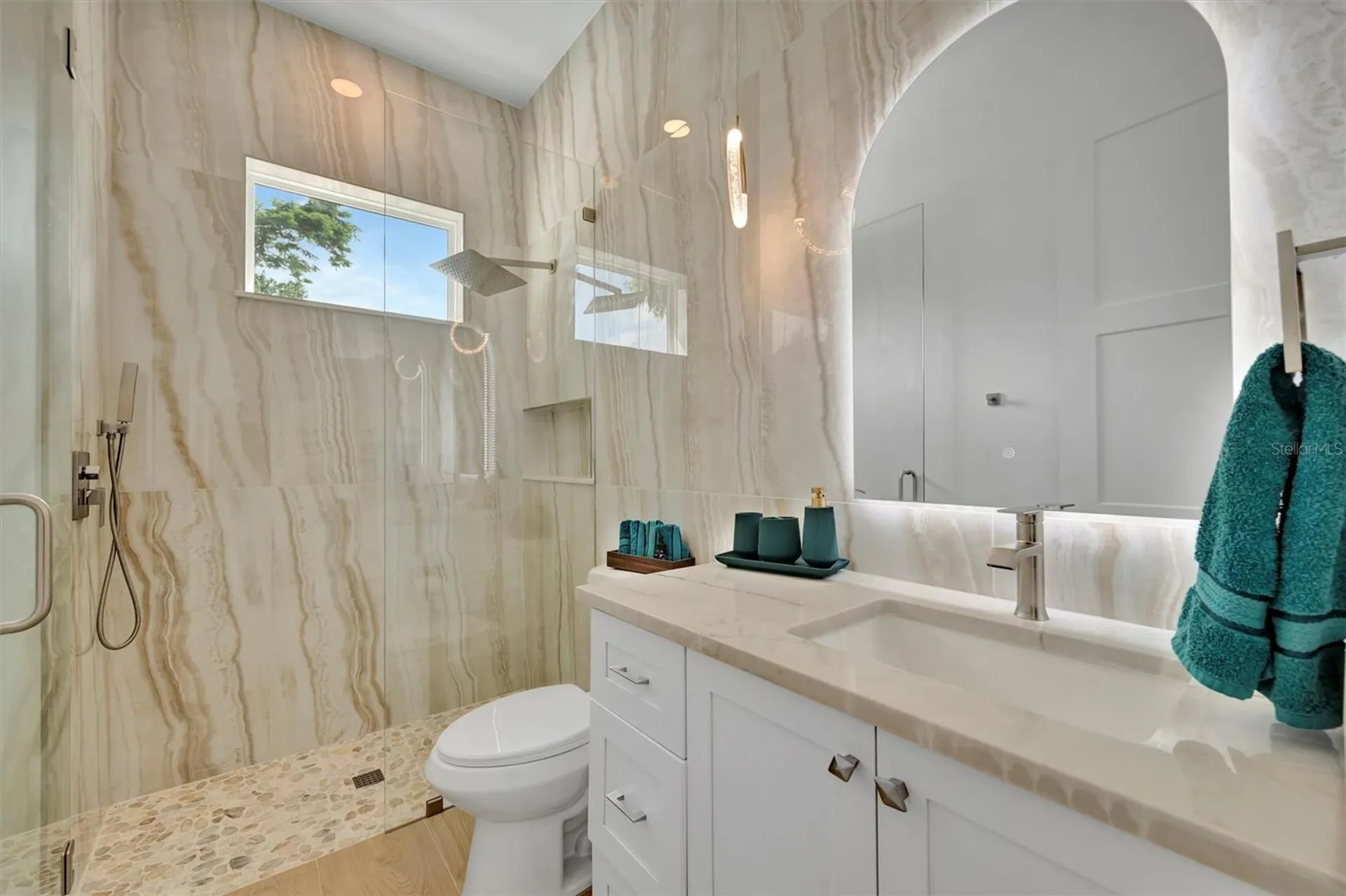 916 Highland Street Sarasota FL 34234