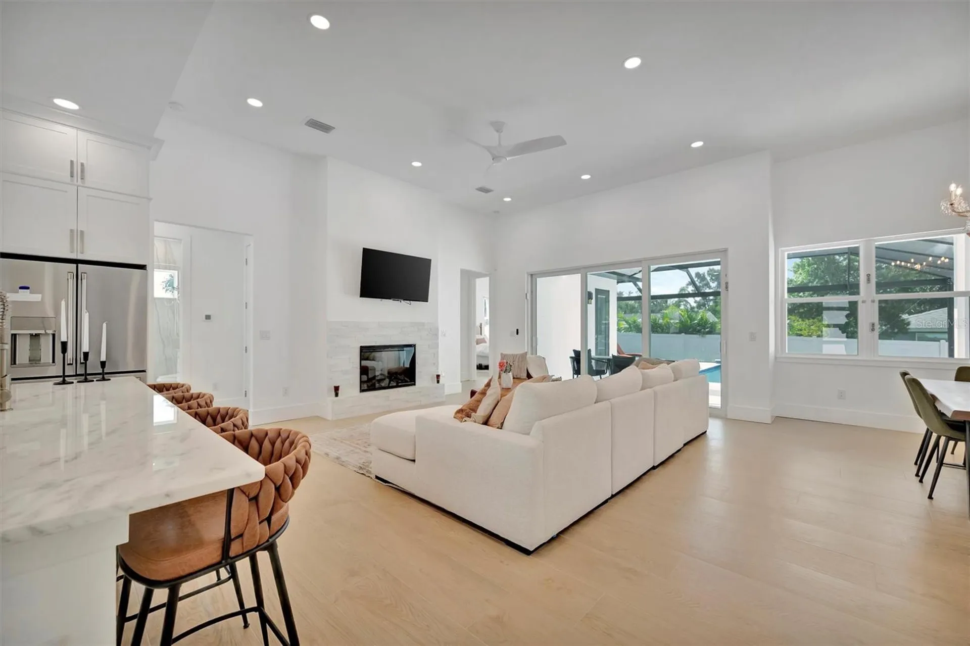 916 Highland Street Sarasota FL 34234