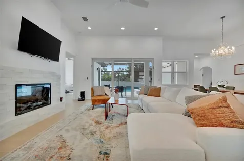 916 Highland Street Sarasota FL 34234