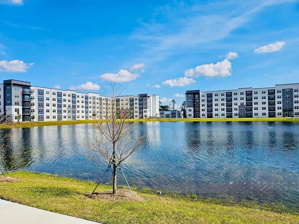 5592 Pga Boulevard Orlando FL 32839