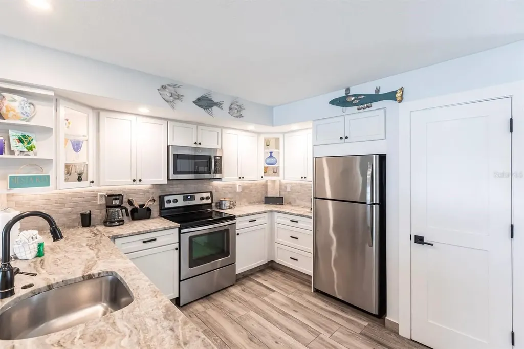 6154 Midnight Pass Road Sarasota FL 34242