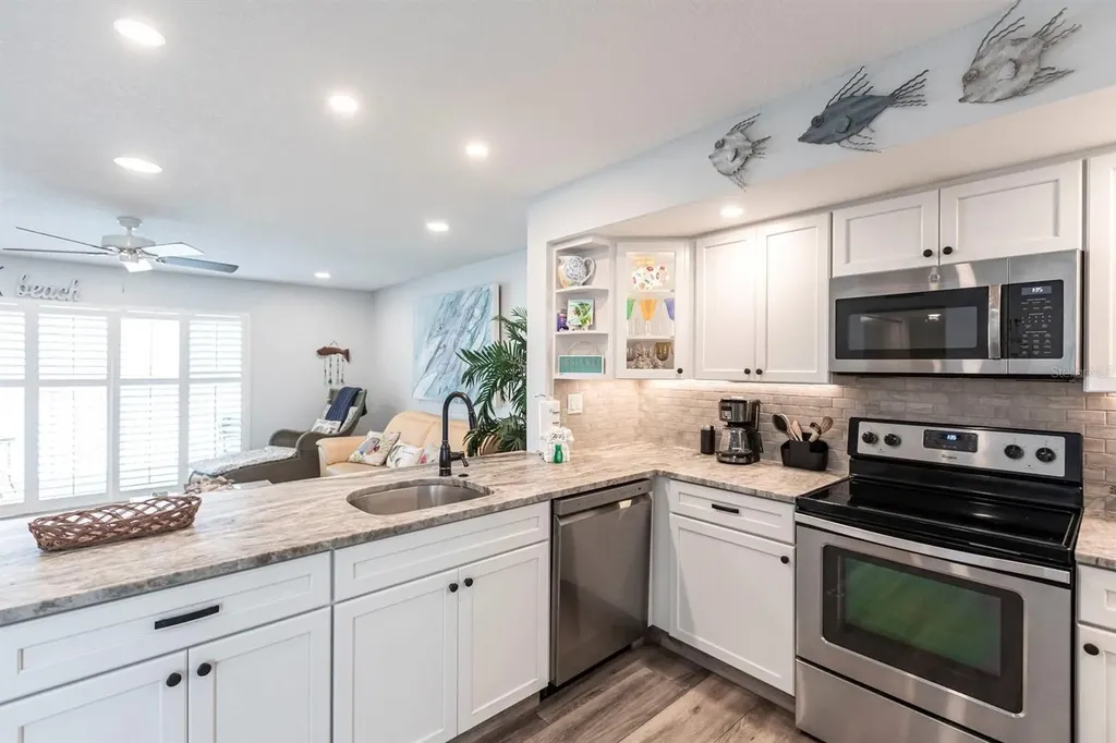 6154 Midnight Pass Road Sarasota FL 34242
