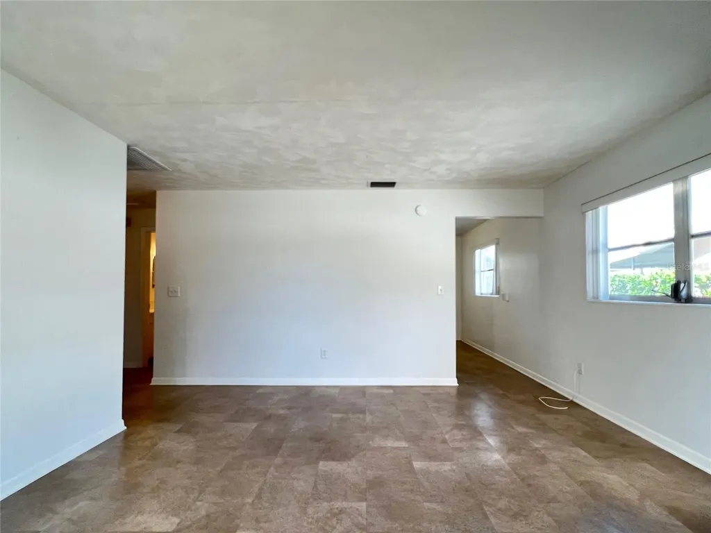 696 Avenue C SE Winter Haven FL 33880