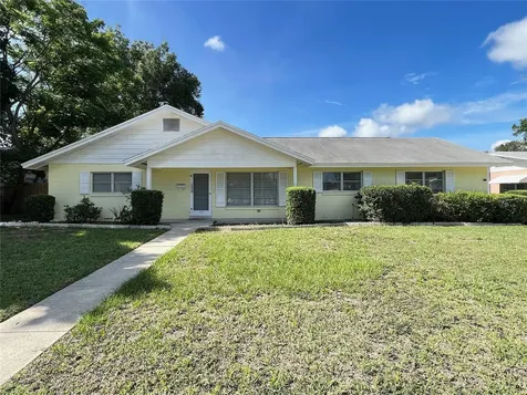 696 Avenue C SE Winter Haven FL 33880