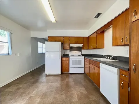 696 Avenue C SE Winter Haven FL 33880