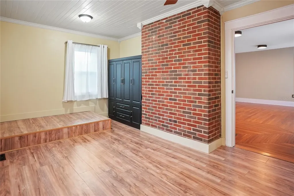 1013 Magnolia Drive Clearwater FL 33756