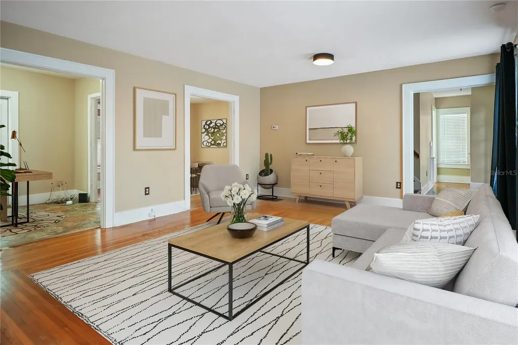 1013 Magnolia Drive Clearwater FL 33756