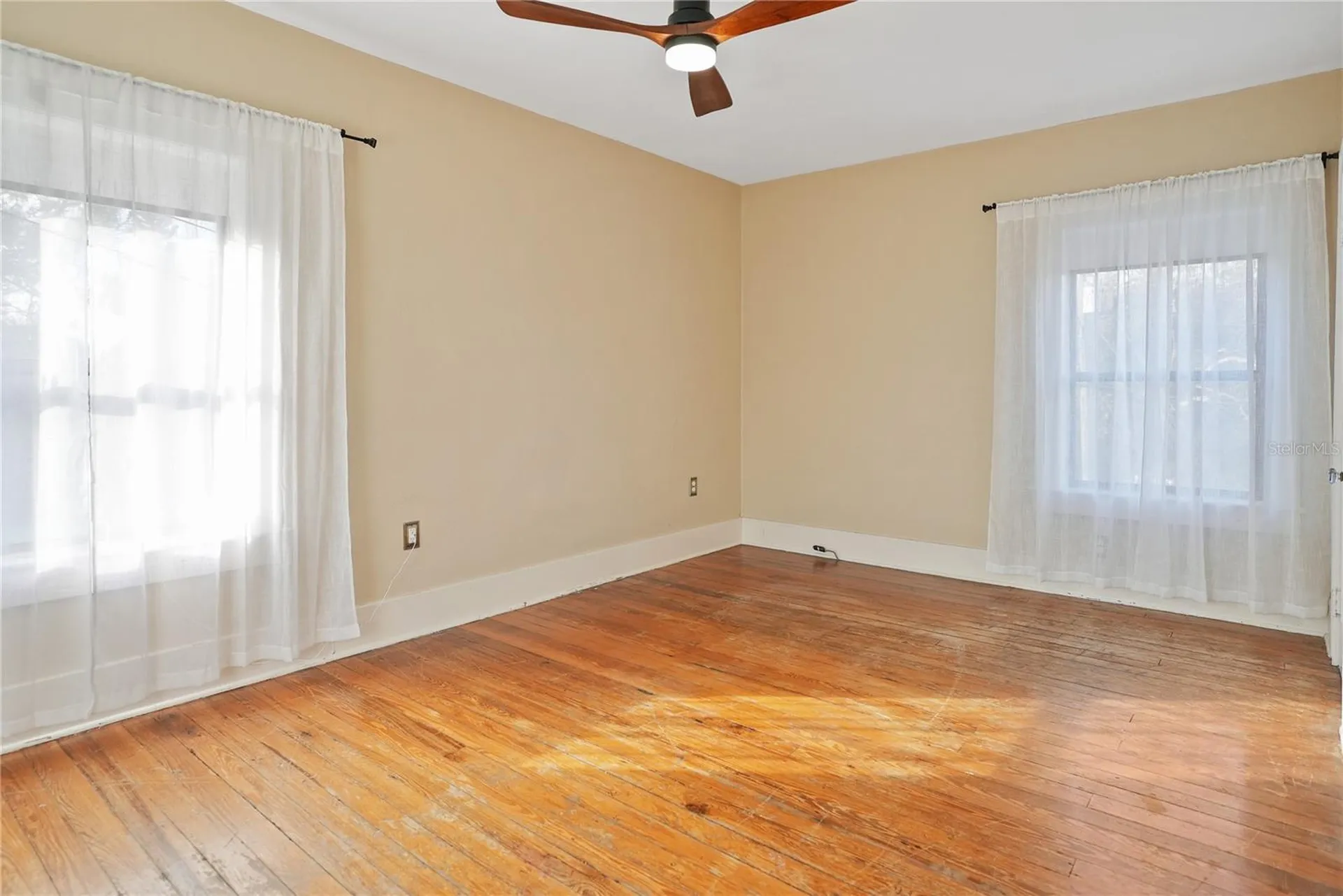 1013 Magnolia Drive Clearwater FL 33756