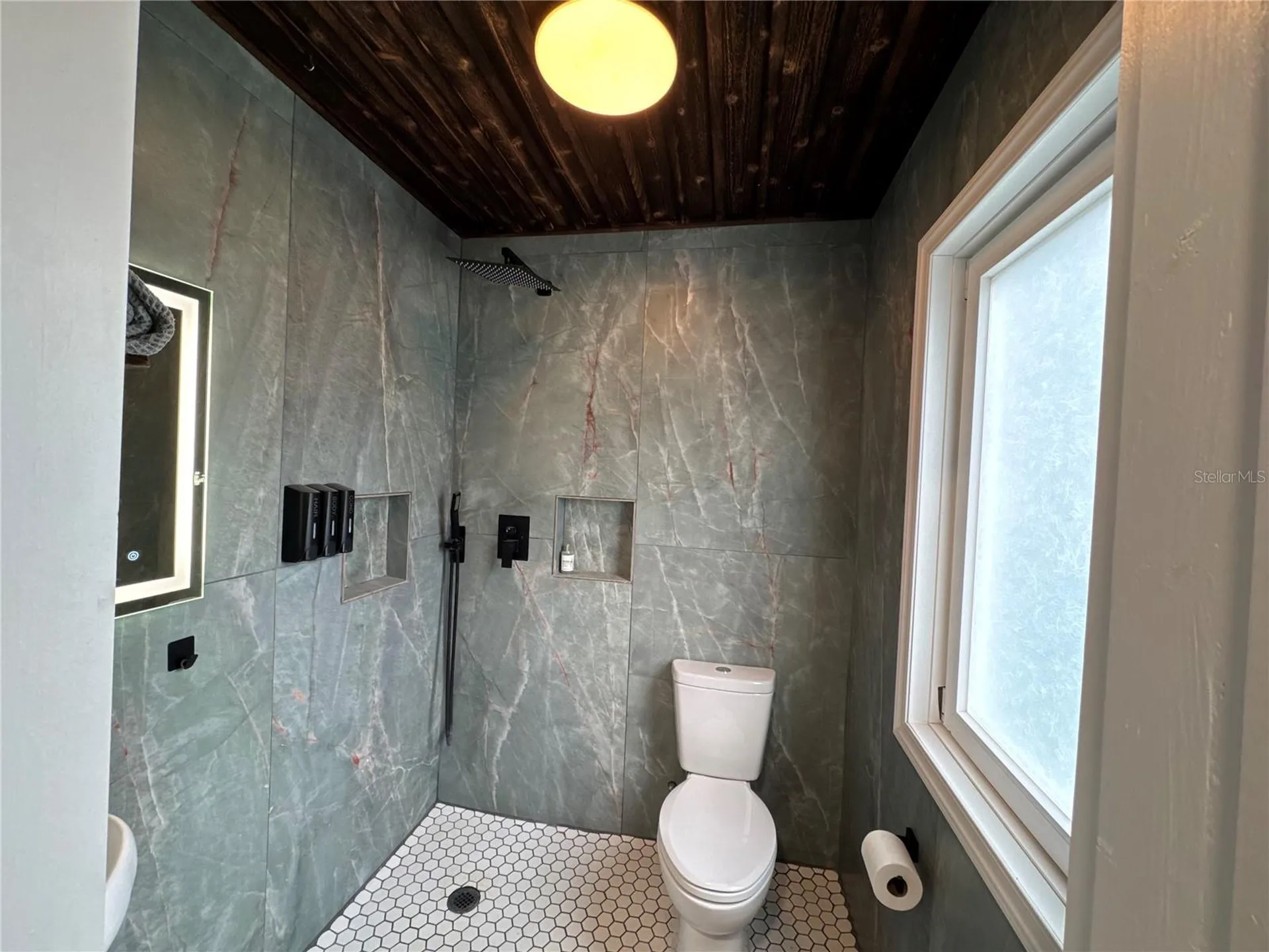 1013 Magnolia Drive Clearwater FL 33756