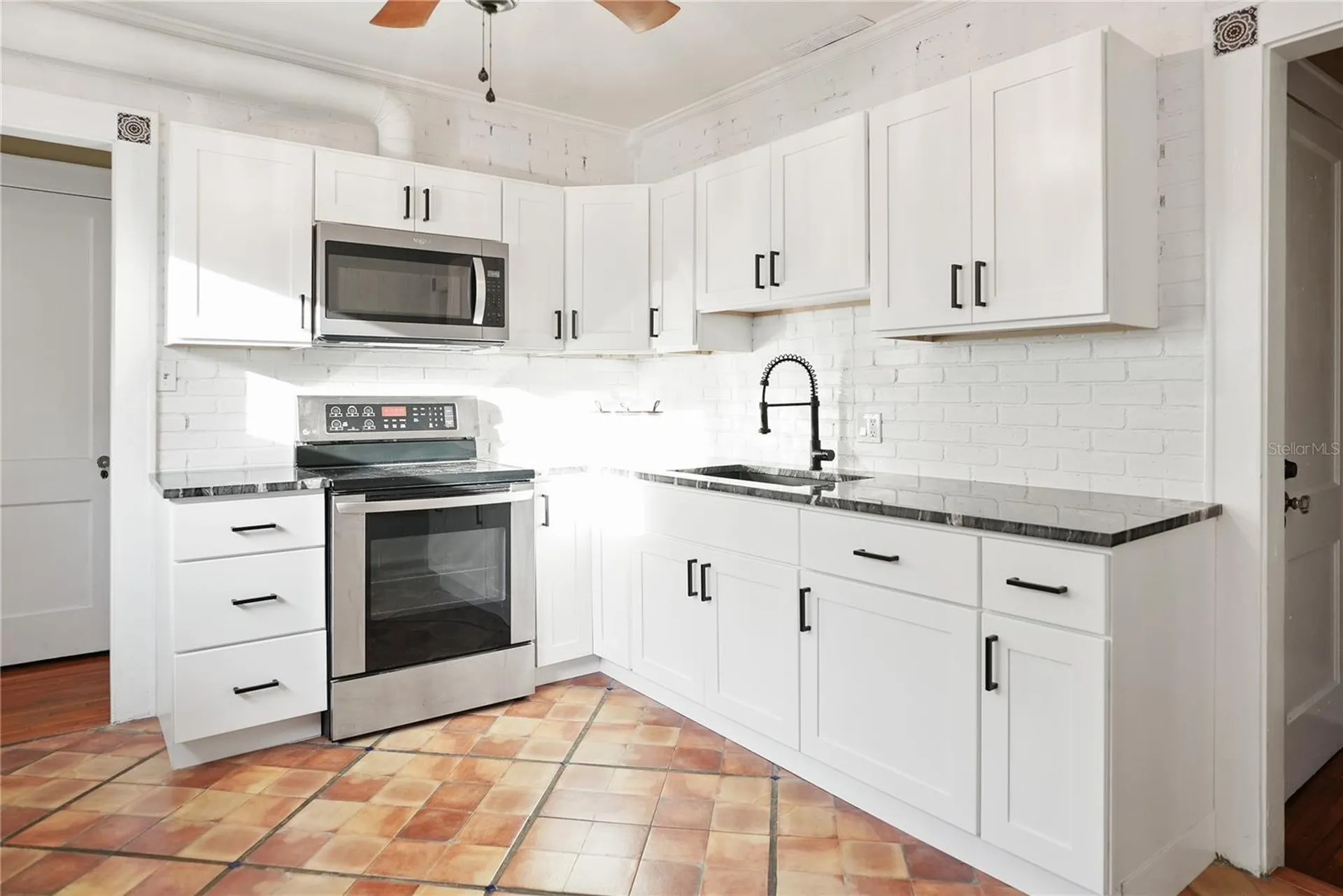 1013 Magnolia Drive Clearwater FL 33756