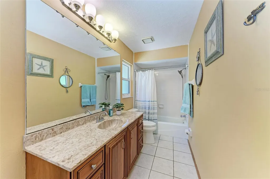 410 136th Court E Bradenton FL 34212
