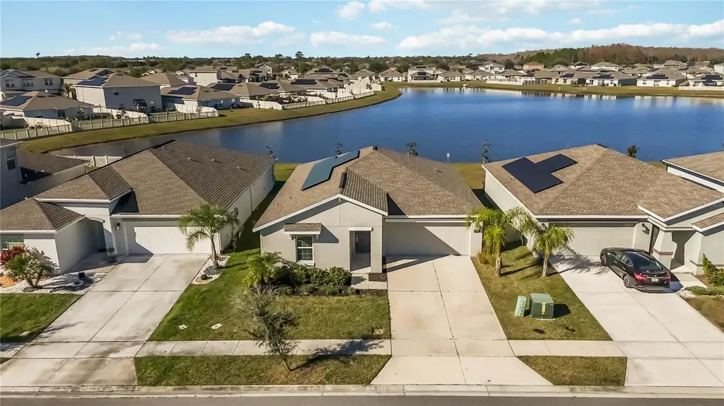 292 Pineywoods Street St Cloud FL 34772
