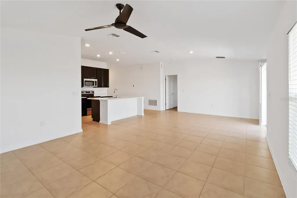 292 Pineywoods Street St Cloud FL 34772