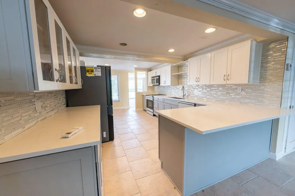 410 W Charlotte Avenue Punta Gorda FL 33950