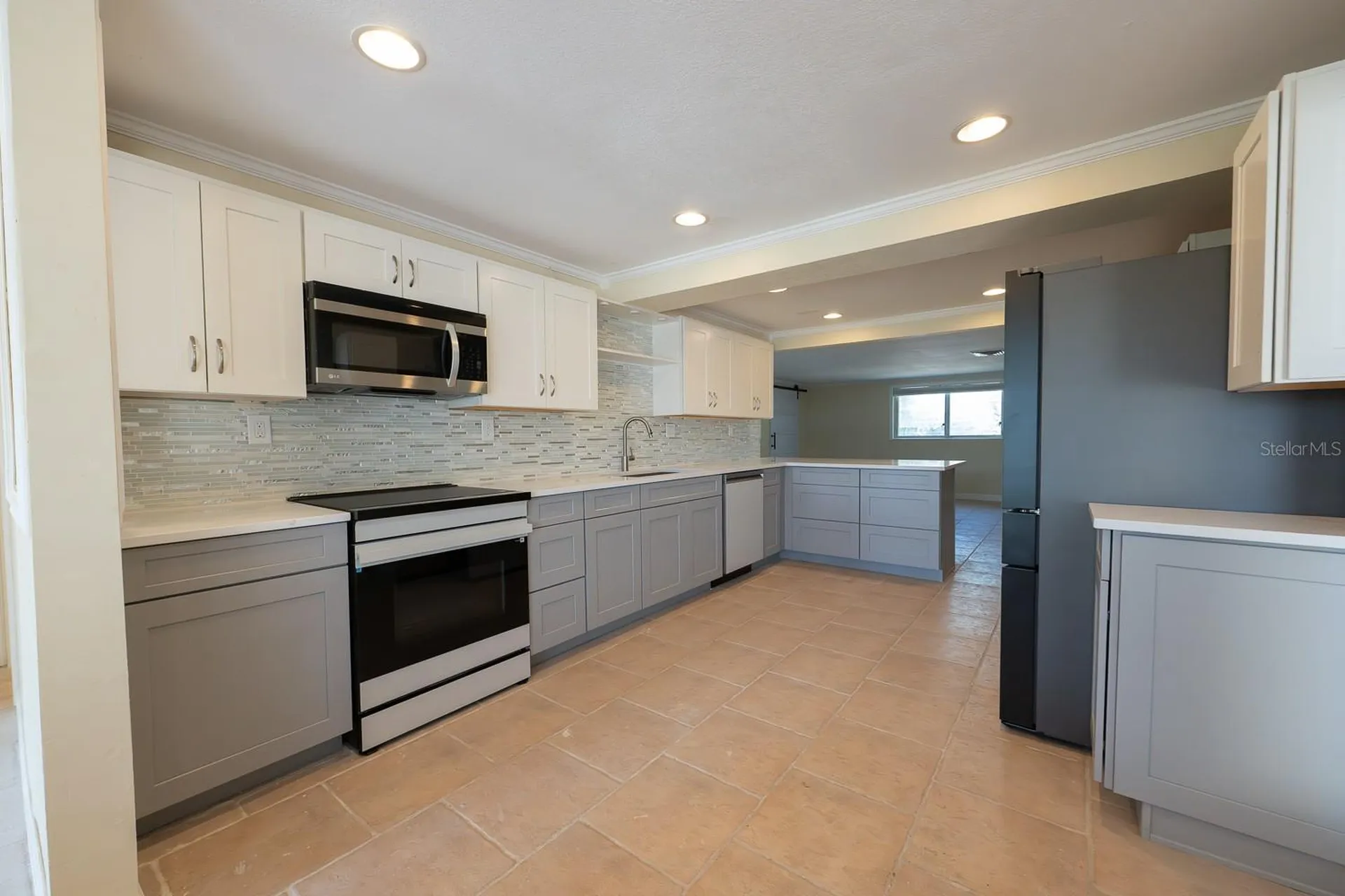 410 W Charlotte Avenue Punta Gorda FL 33950