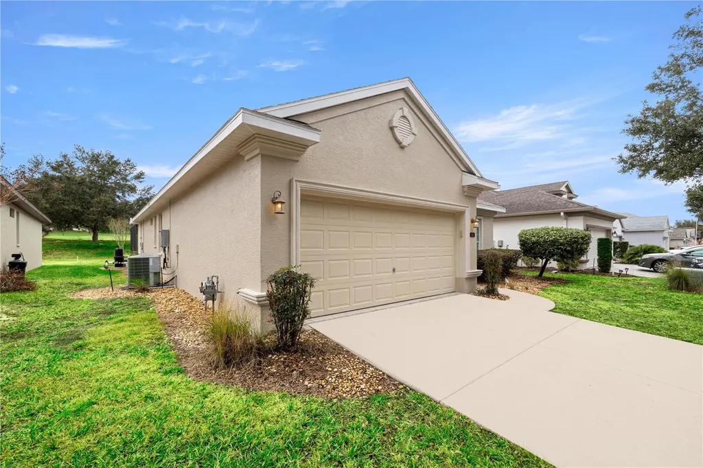 1636 W Caroline Path Lecanto FL 34461