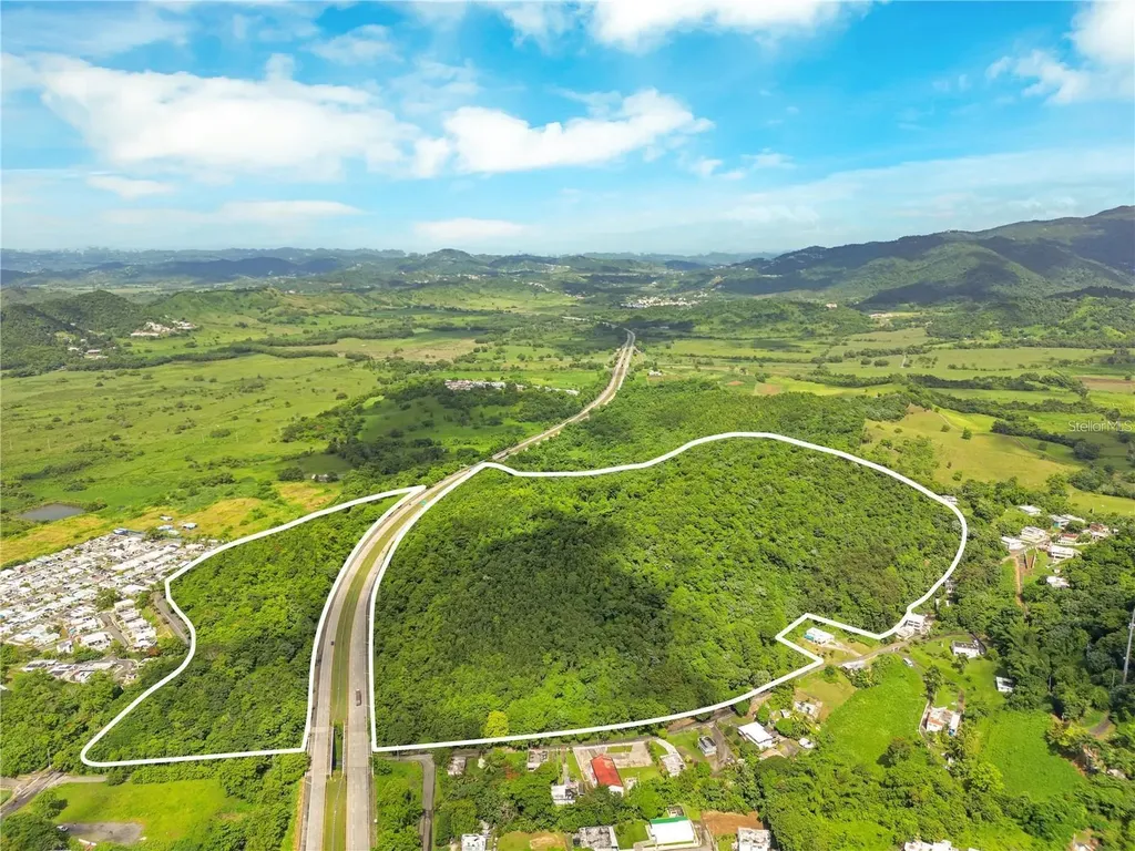 Bo Maizales Calle Borges Final Naguabo PR 00718
