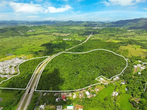 Bo Maizales Calle Borges Final Naguabo PR 00718