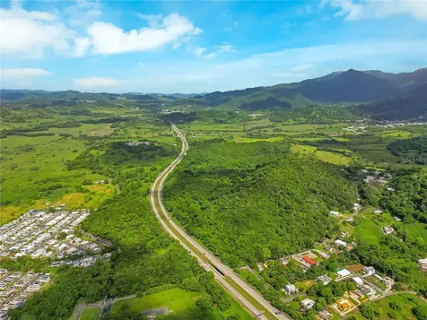 Bo Maizales Calle Borges Final Naguabo PR 00718