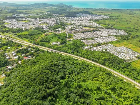 Bo Maizales Calle Borges Final Naguabo PR 00718