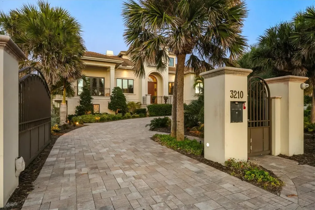 3210 Casey Key Road Nokomis FL 34275