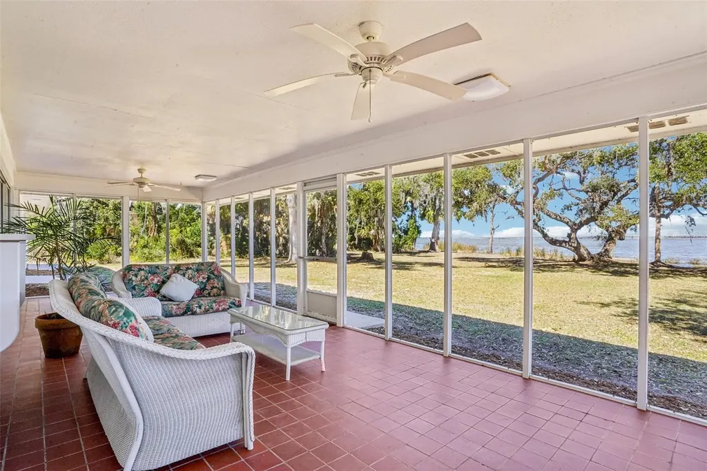 37048 County Road 452 Grand Island FL 32735