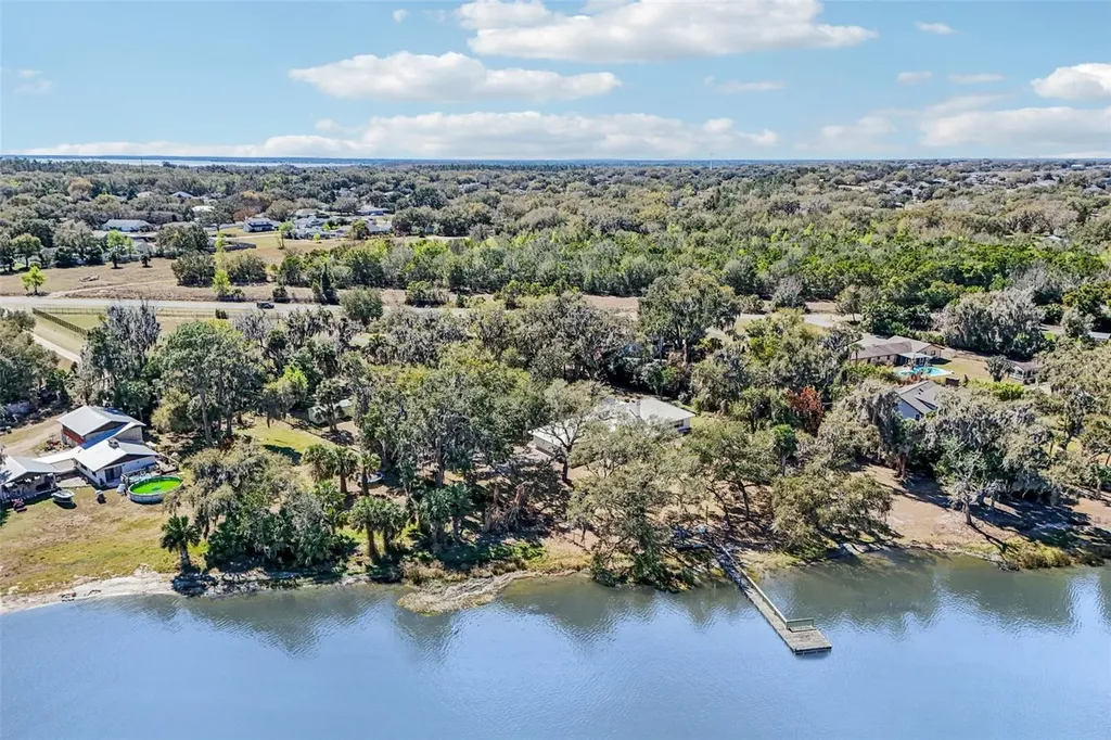 37048 County Road 452 Grand Island FL 32735