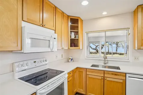 37048 County Road 452 Grand Island FL 32735