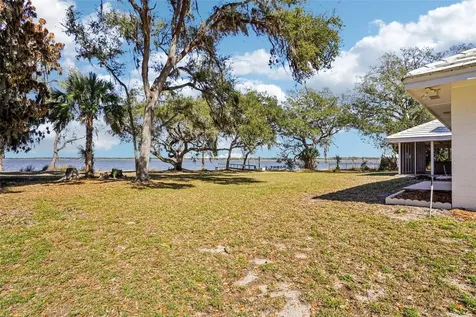 37048 County Road 452 Grand Island FL 32735