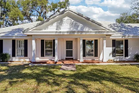 37048 County Road 452 Grand Island FL 32735