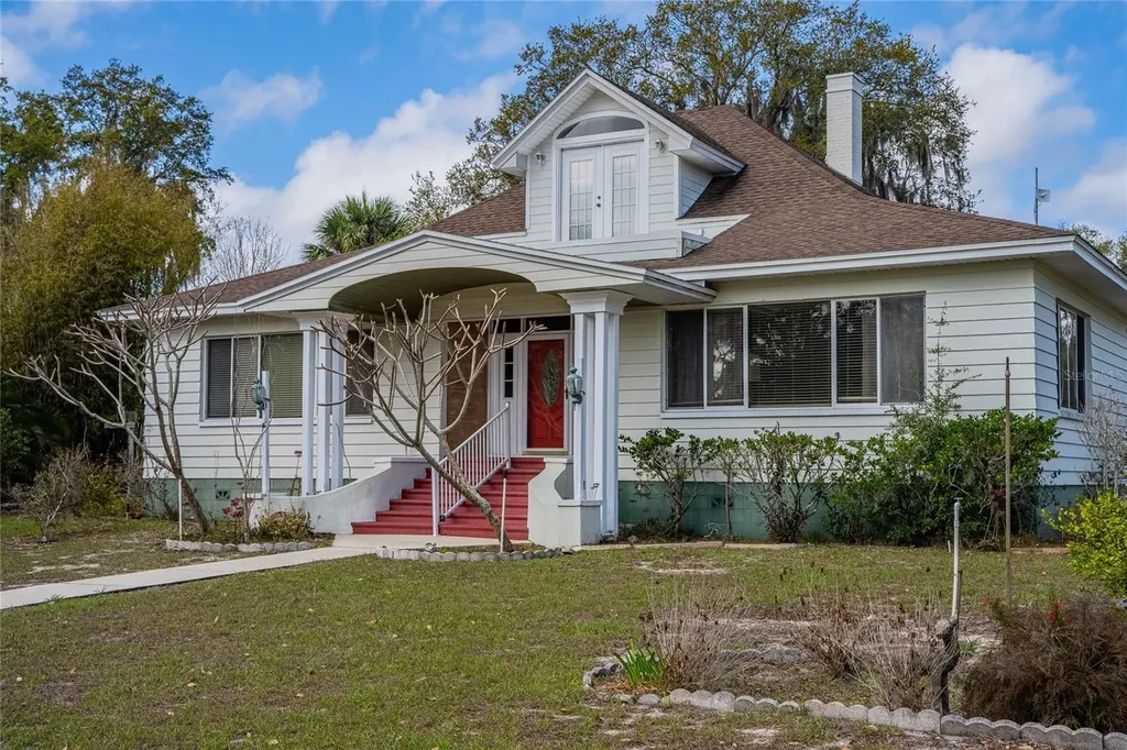 102 S Lakeshore Boulevard Lake Wales FL 33853
