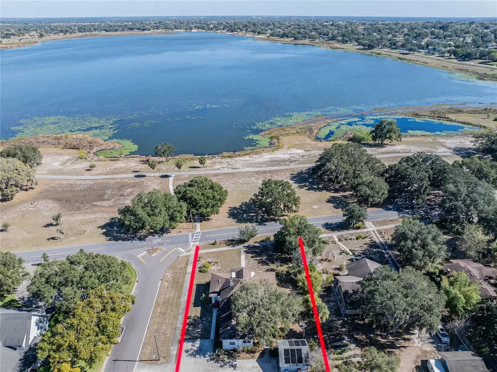 102 S Lakeshore Boulevard Lake Wales FL 33853