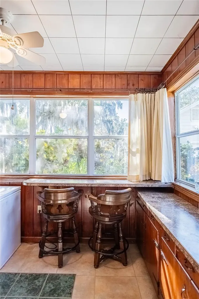 102 S Lakeshore Boulevard Lake Wales FL 33853