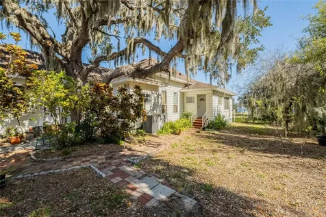102 S Lakeshore Boulevard Lake Wales FL 33853