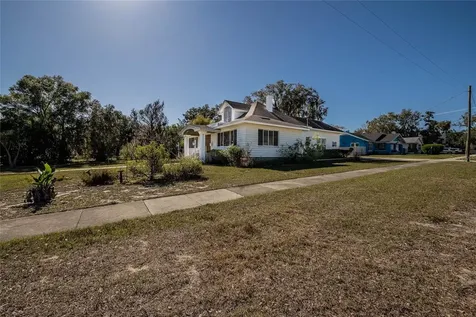 102 S Lakeshore Boulevard Lake Wales FL 33853