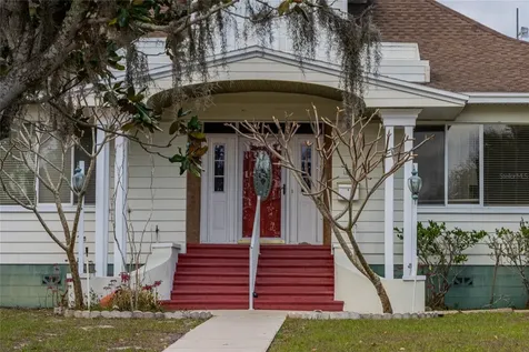 102 S Lakeshore Boulevard Lake Wales FL 33853