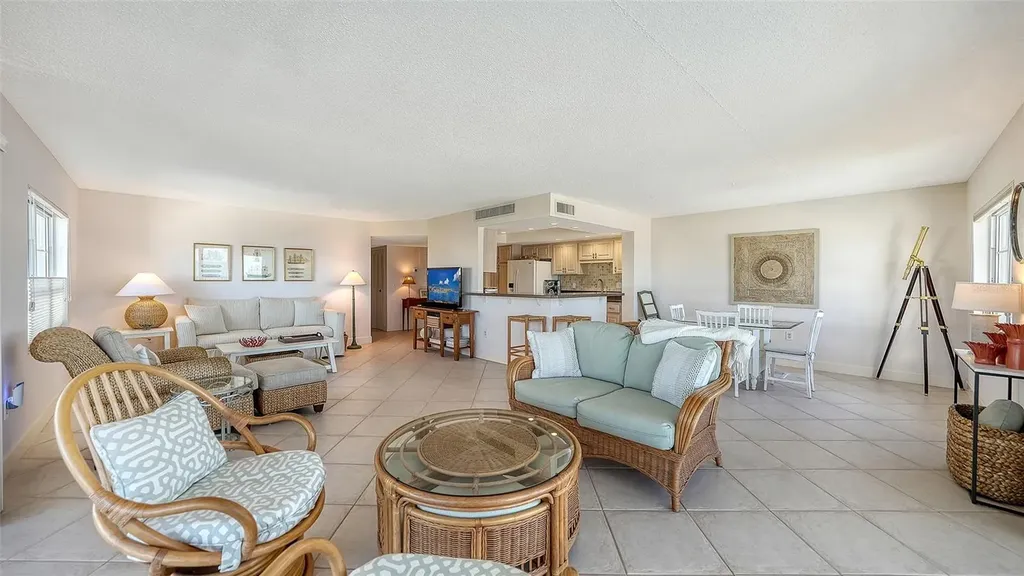 800 Benjamin Franklin Drive Sarasota FL 34236