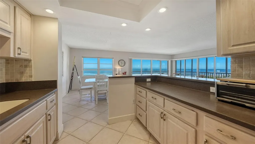 800 Benjamin Franklin Drive Sarasota FL 34236