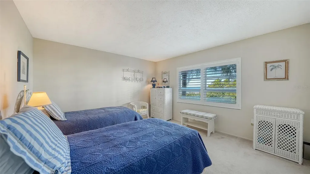 800 Benjamin Franklin Drive Sarasota FL 34236