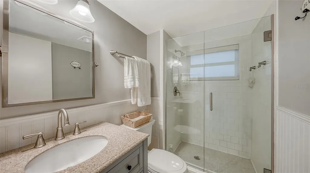 800 Benjamin Franklin Drive Sarasota FL 34236