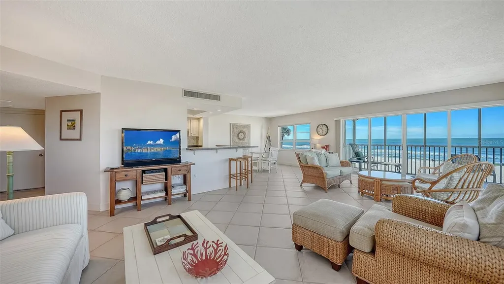 800 Benjamin Franklin Drive Sarasota FL 34236