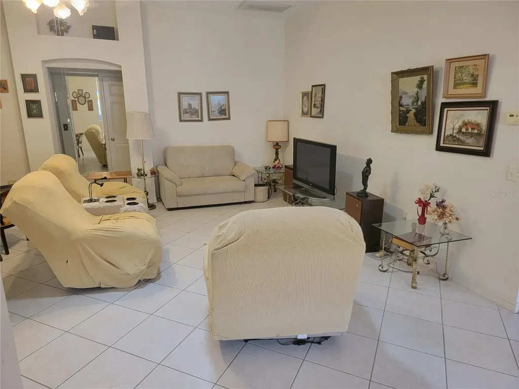 1033 Oak Forest Drive The Villages FL 32162