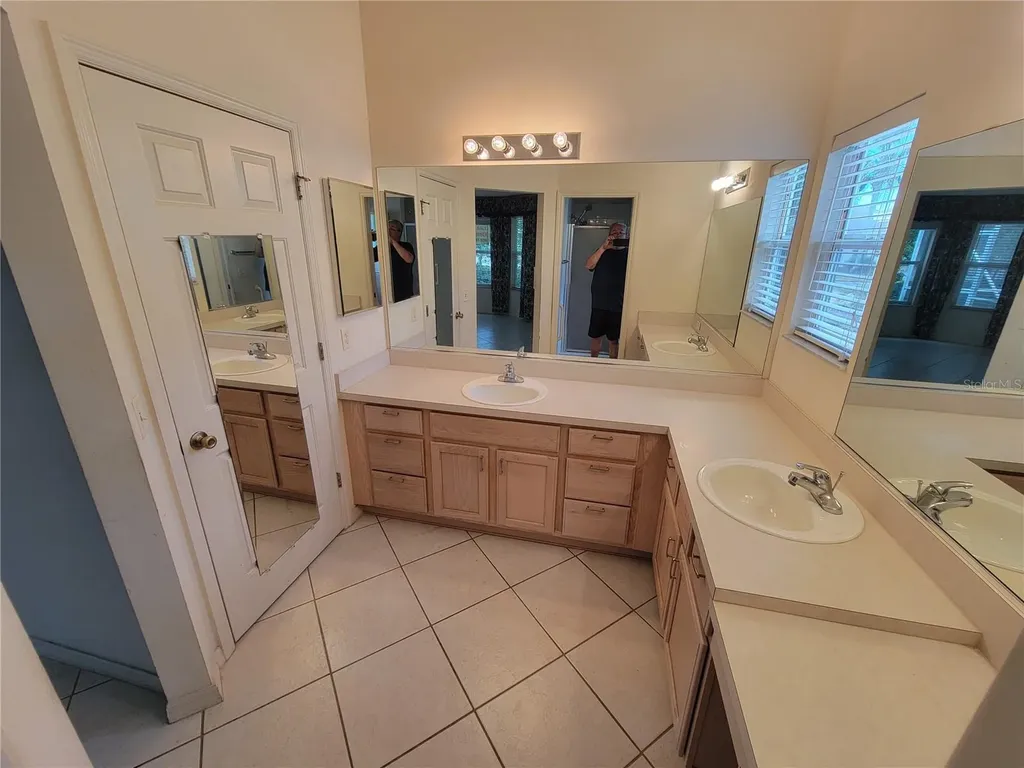 1033 Oak Forest Drive The Villages FL 32162
