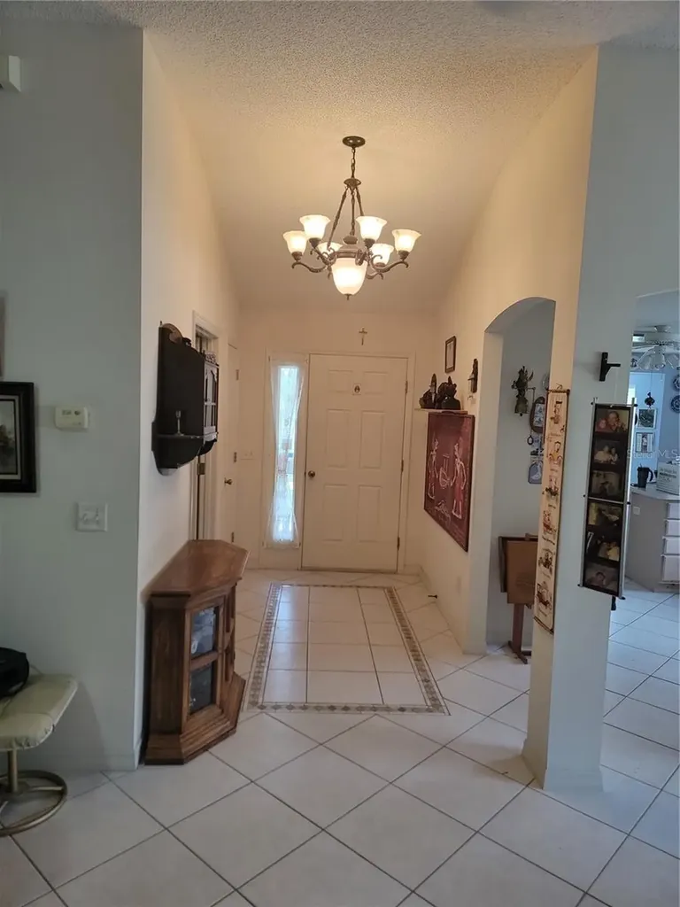 1033 Oak Forest Drive The Villages FL 32162