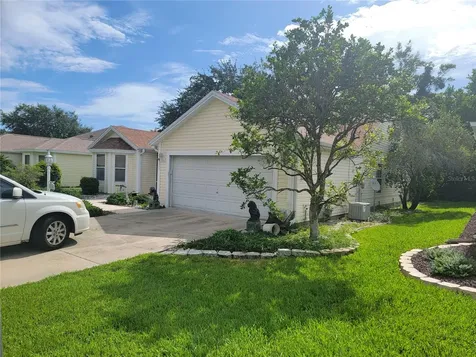 1033 Oak Forest Drive The Villages FL 32162